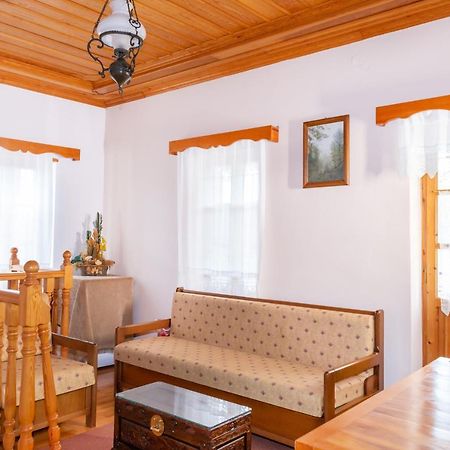 Zelinia Hotel Vitsa Eksteriør billede