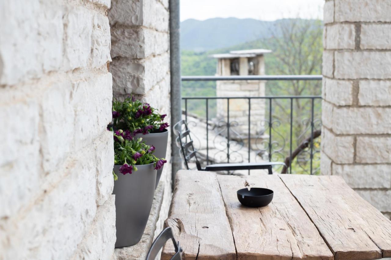 Zelinia Hotel Vitsa Eksteriør billede