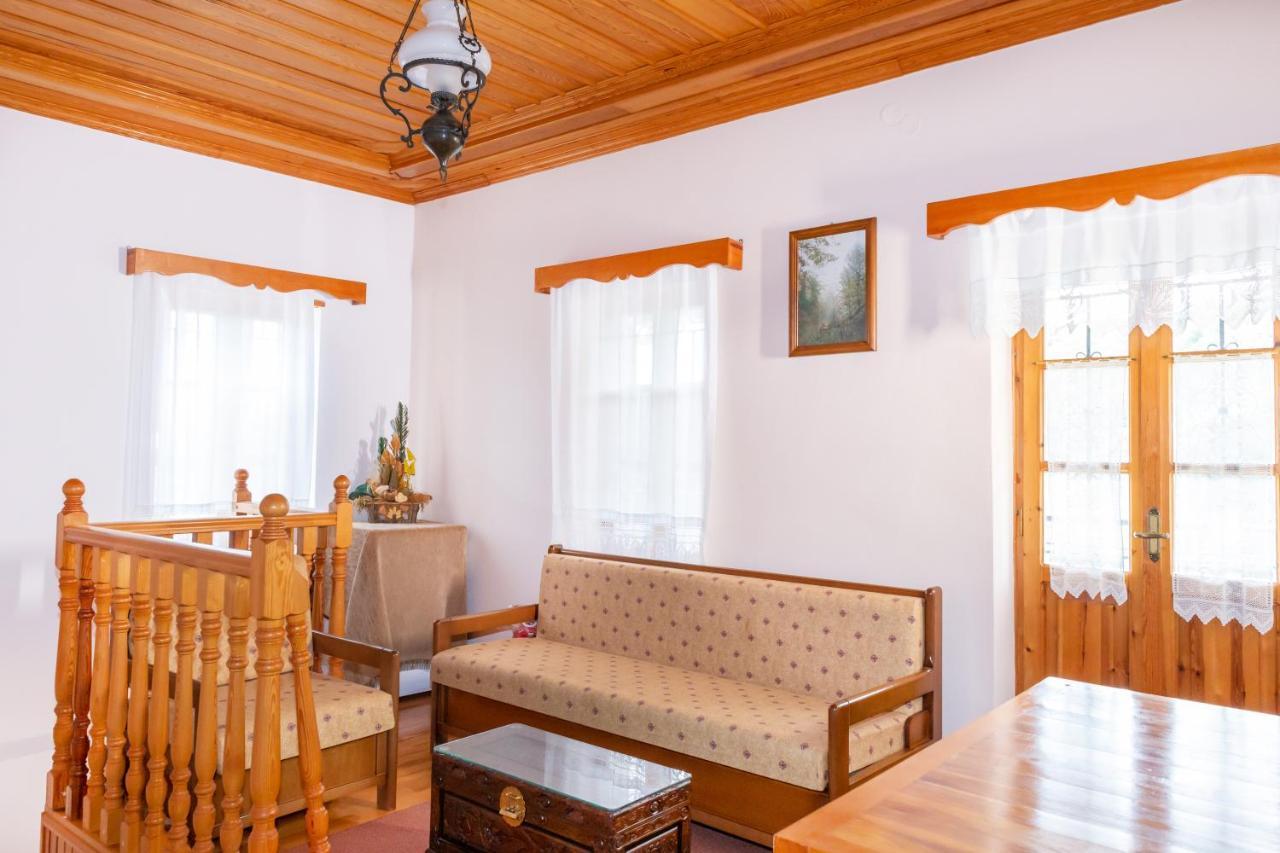 Zelinia Hotel Vitsa Eksteriør billede